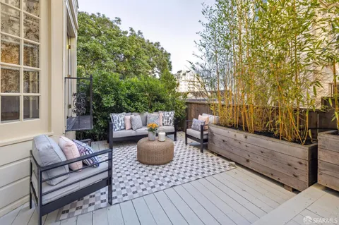 $1,385,000 | 1869 California Street, Unit 1, San Francisco, CA 94109