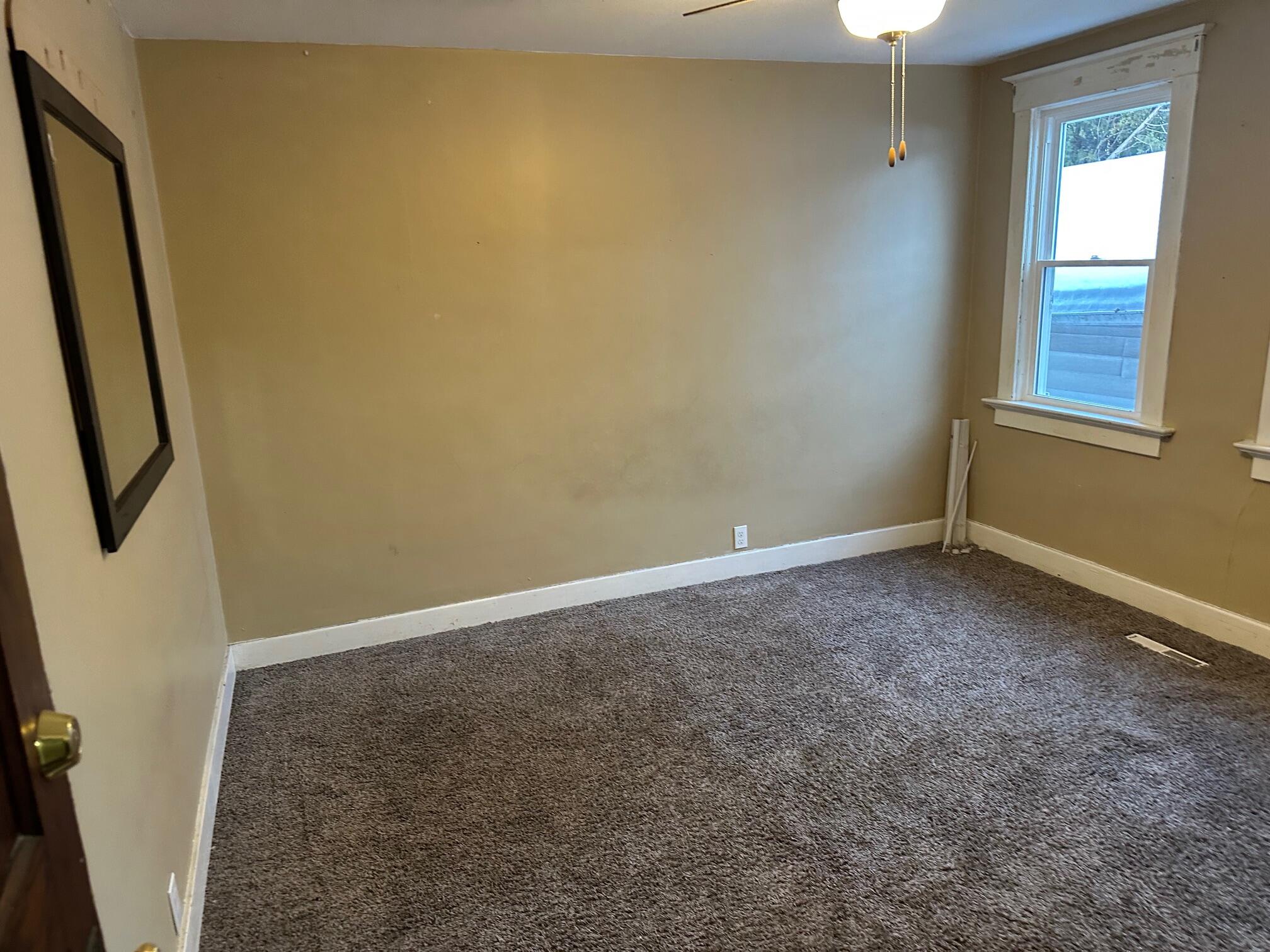 1634 South 10th Street Manitowoc, WI 54220 - Photo 7 of 16 IMG_2352 (1)