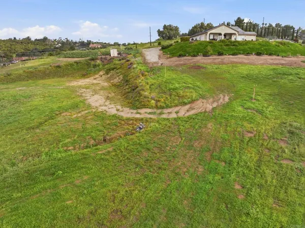 $1,749,000 | 3600 Linda Vista Drive, Fallbrook, CA 92028