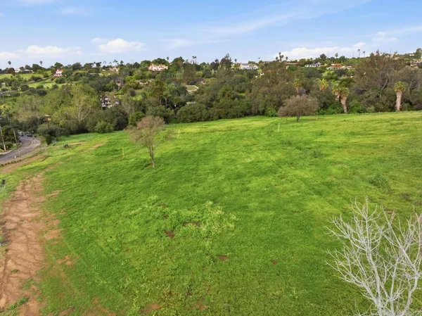 $1,749,000 | 3600 Linda Vista Drive, Fallbrook, CA 92028