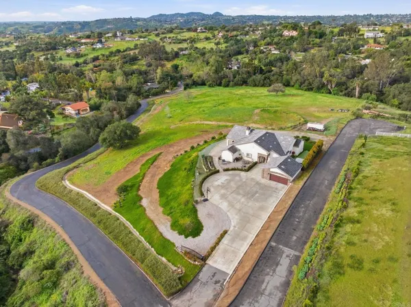 $1,749,000 | 3600 Linda Vista Drive, Fallbrook, CA 92028