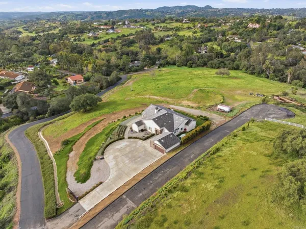 a view of a tennis court