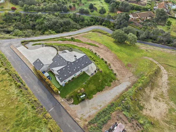 $1,749,000 | 3600 Linda Vista Drive, Fallbrook, CA 92028