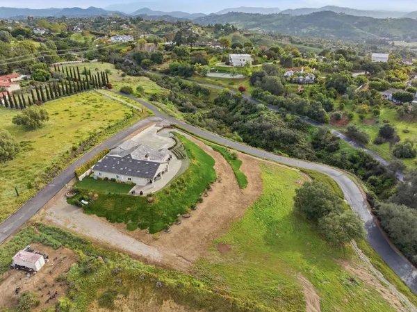 $1,749,000 | 3600 Linda Vista Drive, Fallbrook, CA 92028
