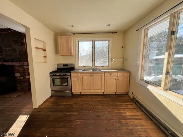 $320,000 | 182 Lackawanna Drive, Stanhope, NJ 07874