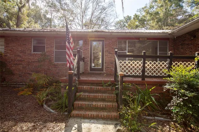 $465,000 | 730 Highway 26, Melrose, FL 32666