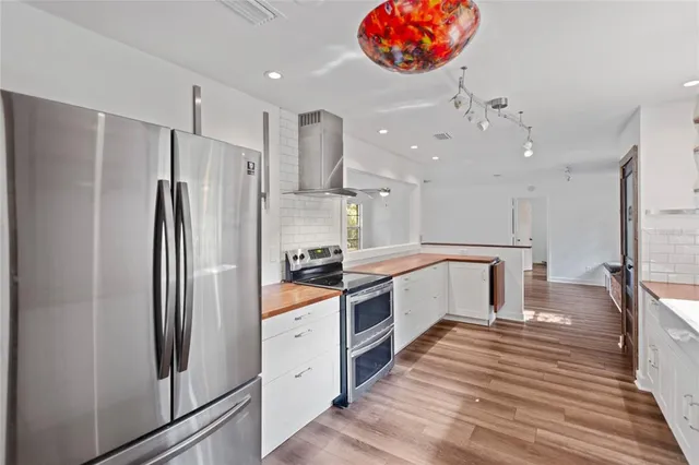 $465,000 | 730 Highway 26, Melrose, FL 32666