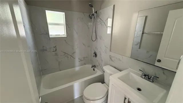 $1,200,000 | 220 Northwest 12th Street, Pompano Beach, FL 33060