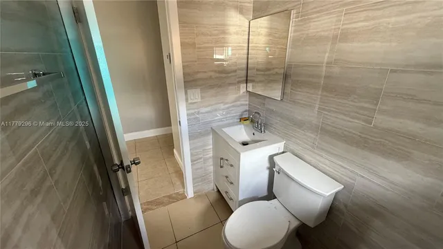 $1,200,000 | 220 Northwest 12th Street, Pompano Beach, FL 33060