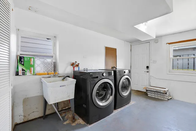 $280,000 | 11551 South Komensky Avenue, Alsip, IL 60803