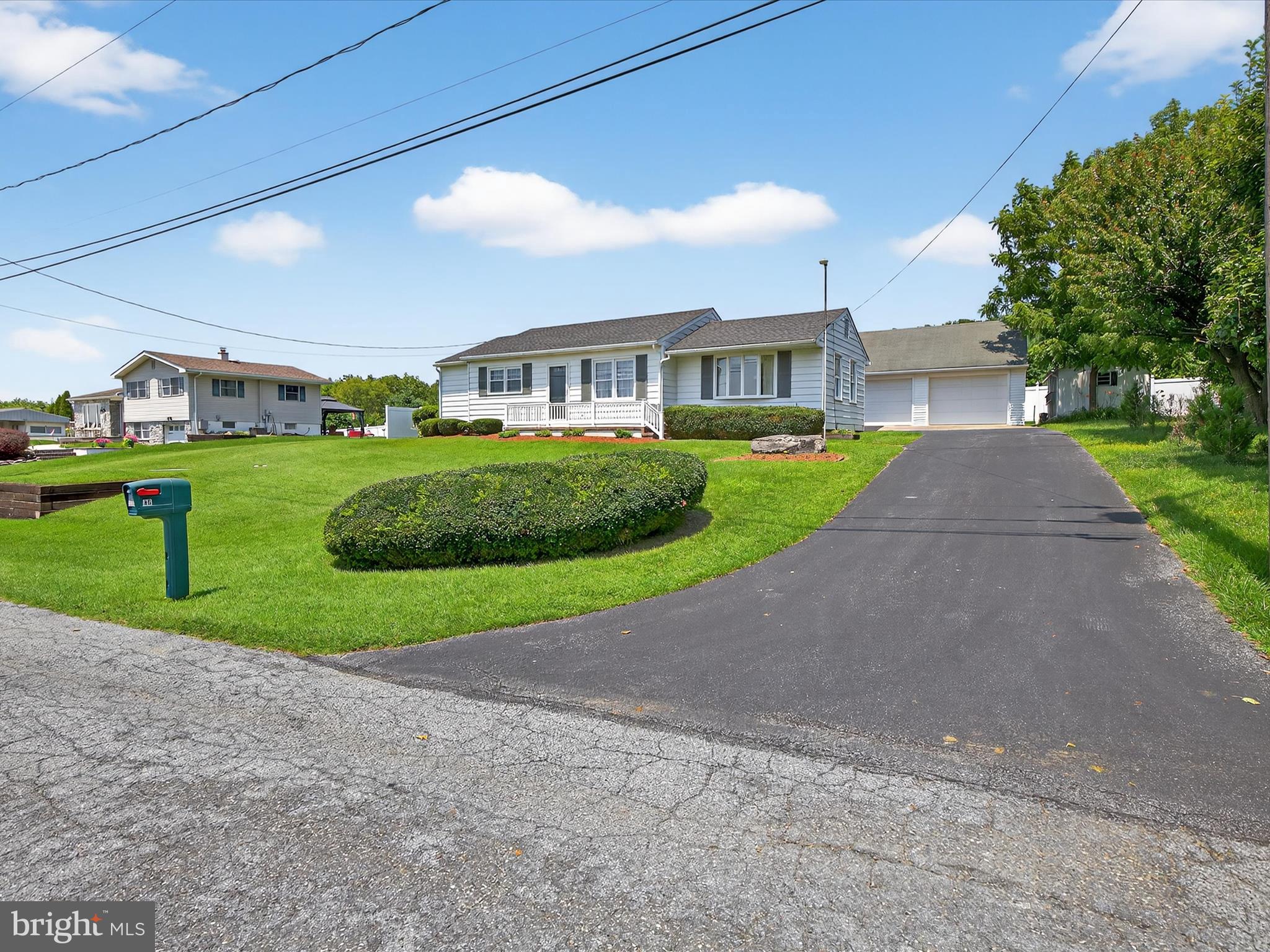 46 Leven Road Gordonville, PA 17529 - Photo 3 of 40 Gallery Image 3