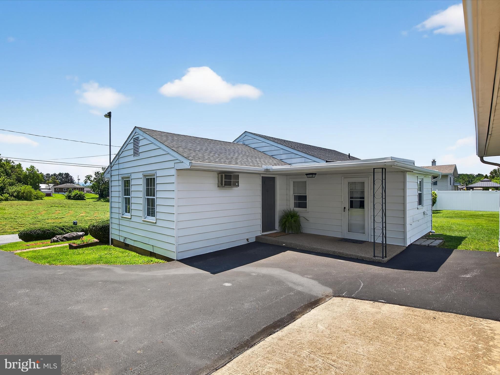 46 Leven Road Gordonville, PA 17529 - Photo 6 of 40 Gallery Image 6