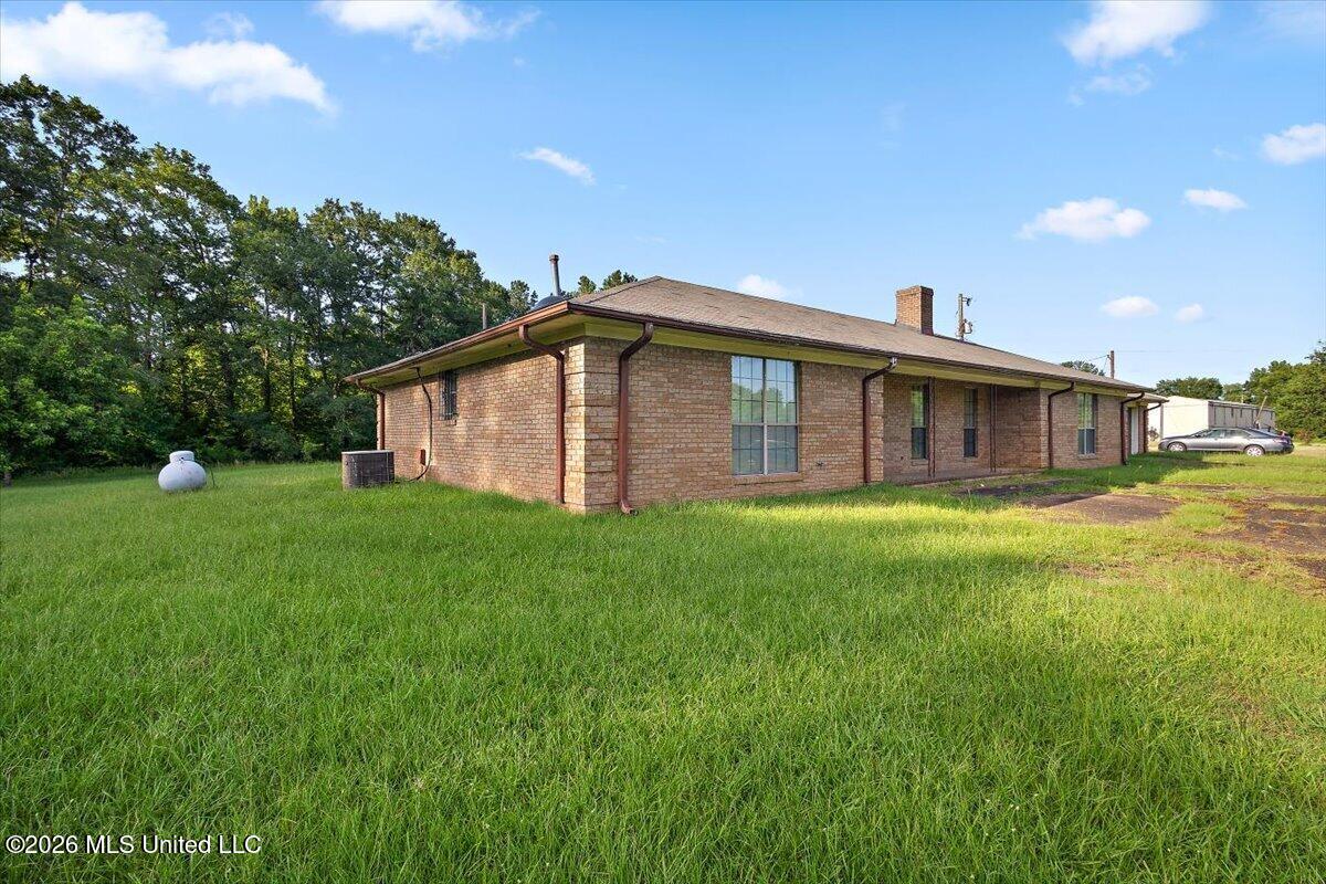 13195 Old Port Gibson Road Hazlehurst, MS 39083 - Photo 2 of 38 02-HTP_9330
