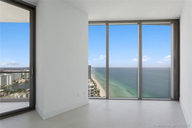 $5,400,000 | 18975 Collins Avenue, Unit 4200, Sunny Isles Beach, FL 33160