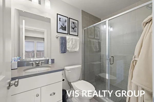 $379,900 | 6622 South Square Lane, Rockford, MI 49341