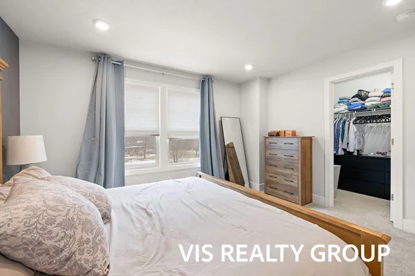 $379,900 | 6622 South Square Lane, Rockford, MI 49341