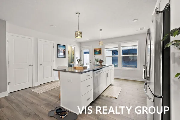 $379,900 | 6622 South Square Lane, Rockford, MI 49341