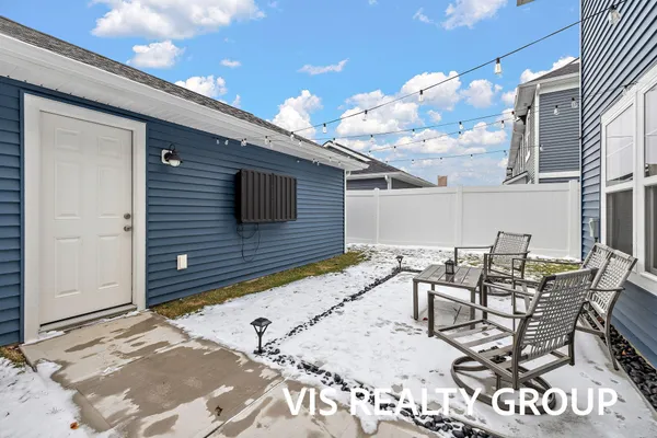 $379,900 | 6622 South Square Lane, Rockford, MI 49341