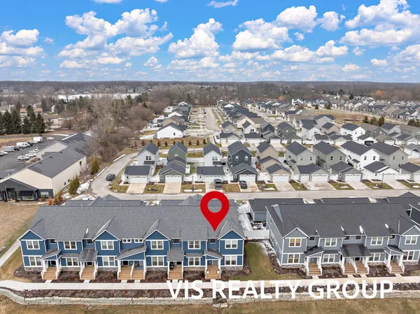 $379,900 | 6622 South Square Lane, Rockford, MI 49341