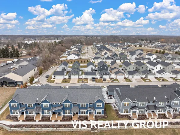 $379,900 | 6622 South Square Lane, Rockford, MI 49341