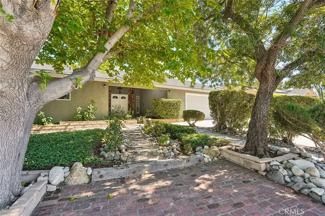 $985,000 | 1030 South Danehurst Avenue, Glendora, CA 91740