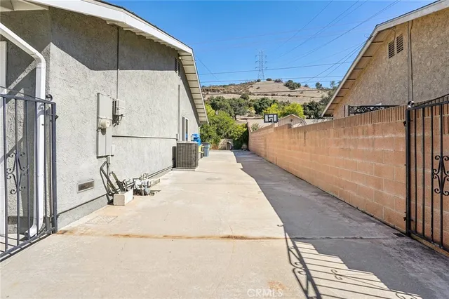 $985,000 | 1030 South Danehurst Avenue, Glendora, CA 91740