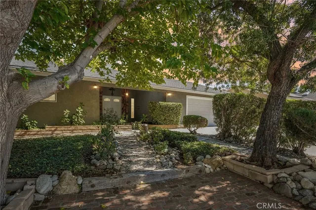 $985,000 | 1030 South Danehurst Avenue, Glendora, CA 91740