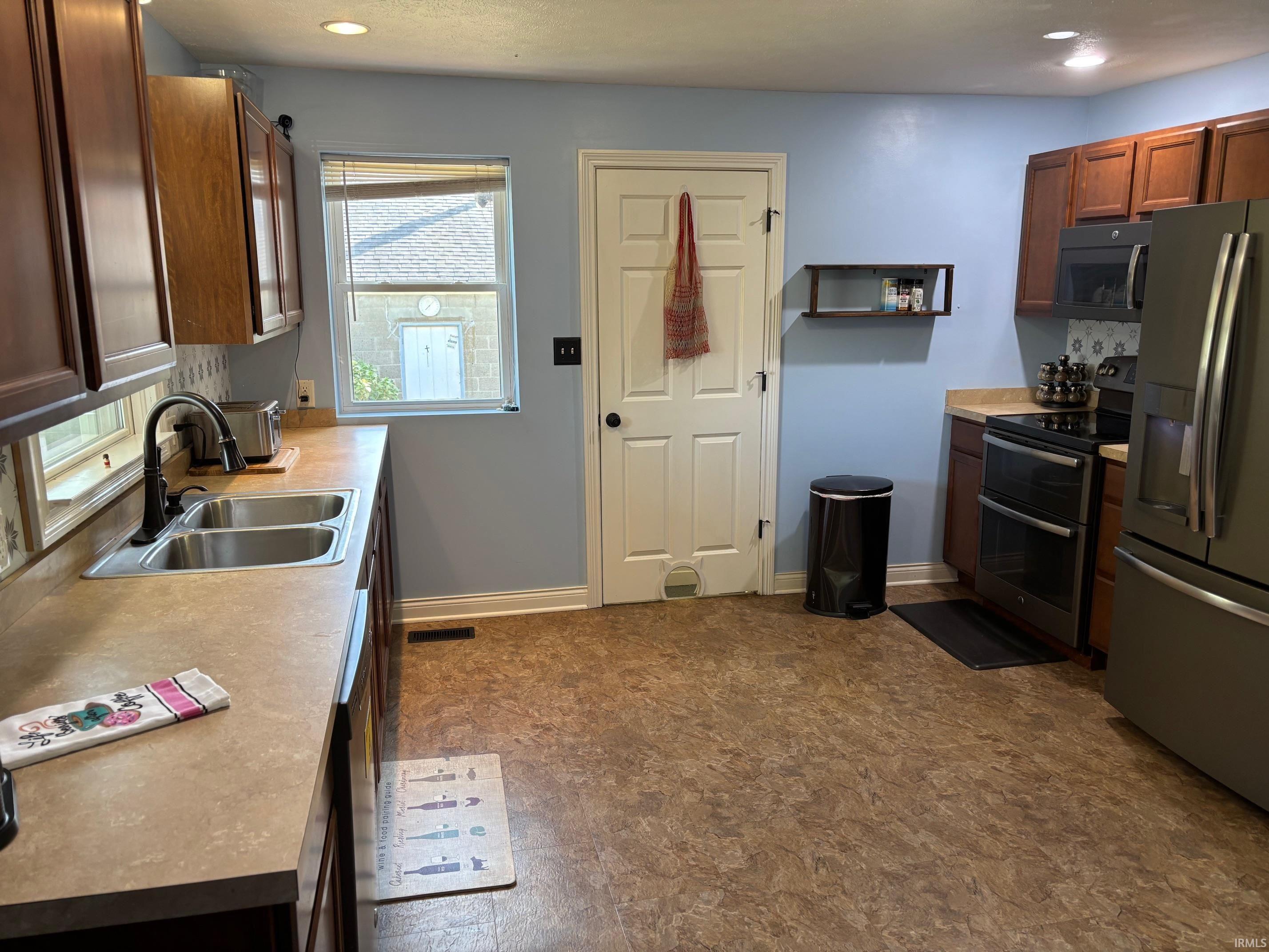 7999 Heim Road Chandler, IN 47610 - Photo 4 of 19