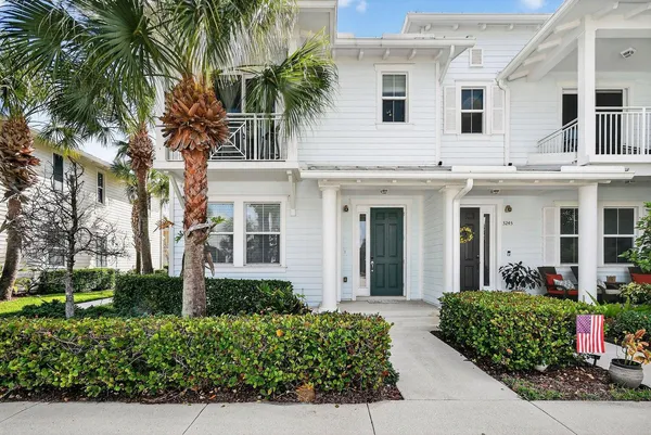 $3,800 | 3241 Hemingway Drive, Jupiter, FL 33458