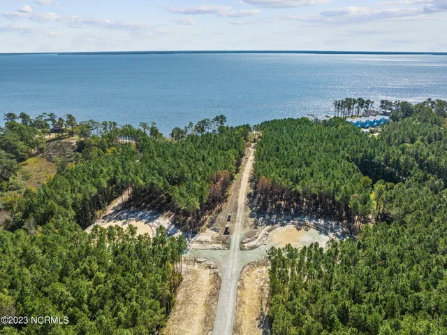 $339,500 | 3 Sandy Bay Drive West, Arapahoe, NC 28510