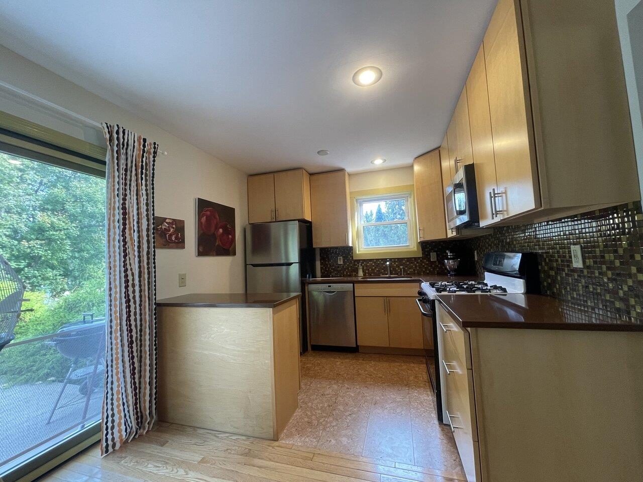 259 Marsett Road Shelburne, VT 05482 - Photo 19 of 25 Gallery Image 19