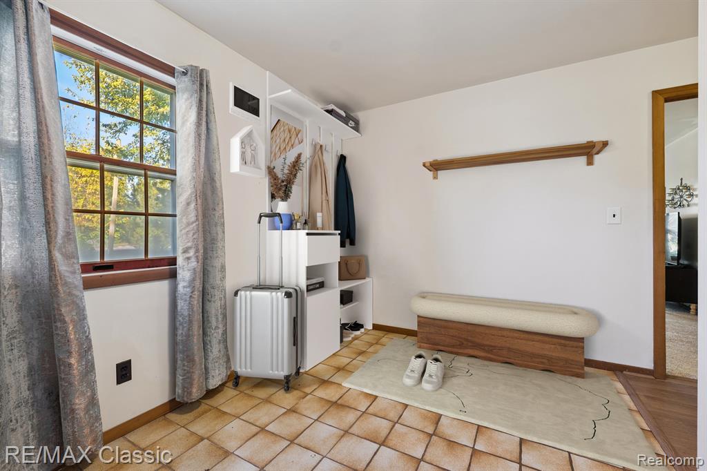 49035 Geddes Road Canton, MI 48188 - Photo 43 of 58 Gallery Image 43