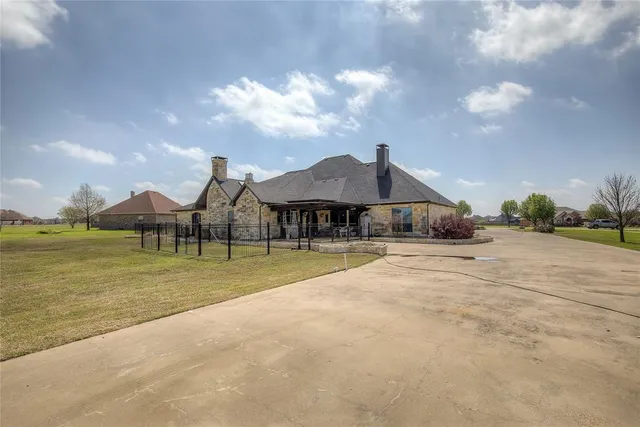 $799,000 | 1722 Lone Star Boulevard, Terrell, TX 75160