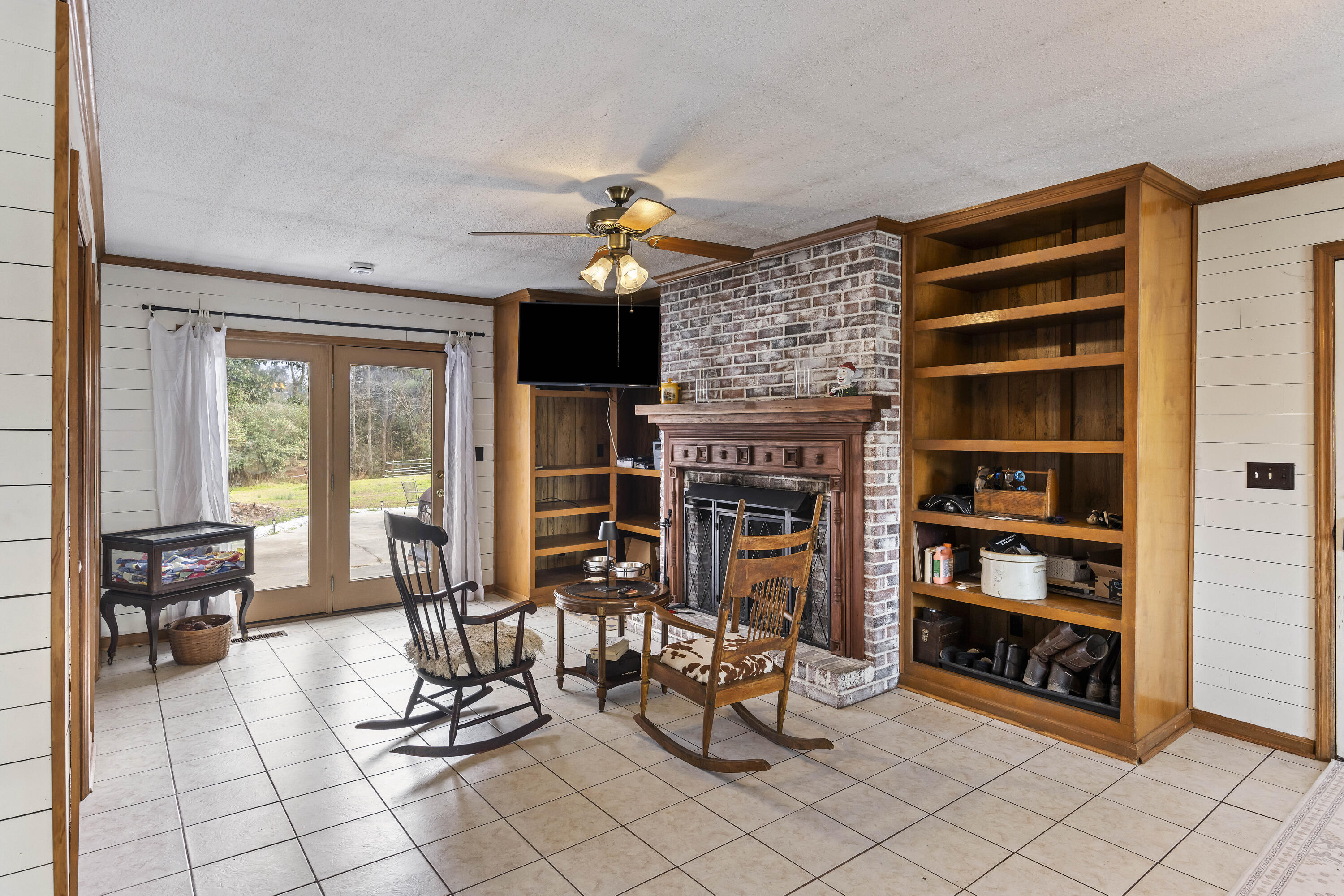 6293 Ehrhardt Road Ehrhardt, SC 29081 - Photo 33 of 58 Bar Area
