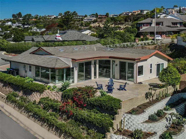 $3,750,000 | 2615 Temple Hills Drive, Laguna Beach, CA 92651
