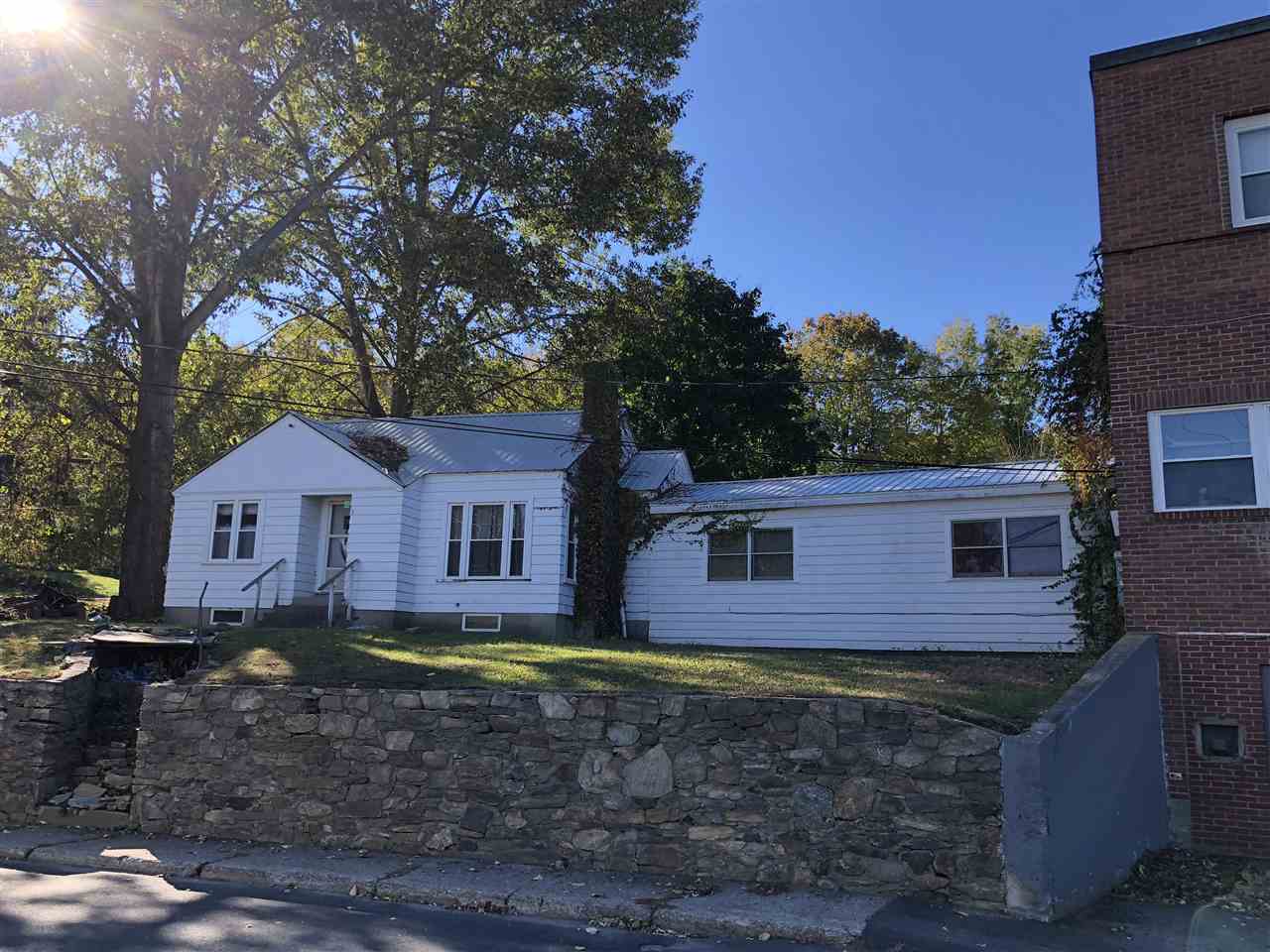 2 White Street Springfield, VT 05156 - Photo 2 of 4