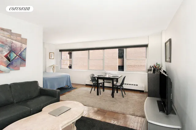 $409,000 | 153 East 57th Street, Unit 11L | Midtown East
