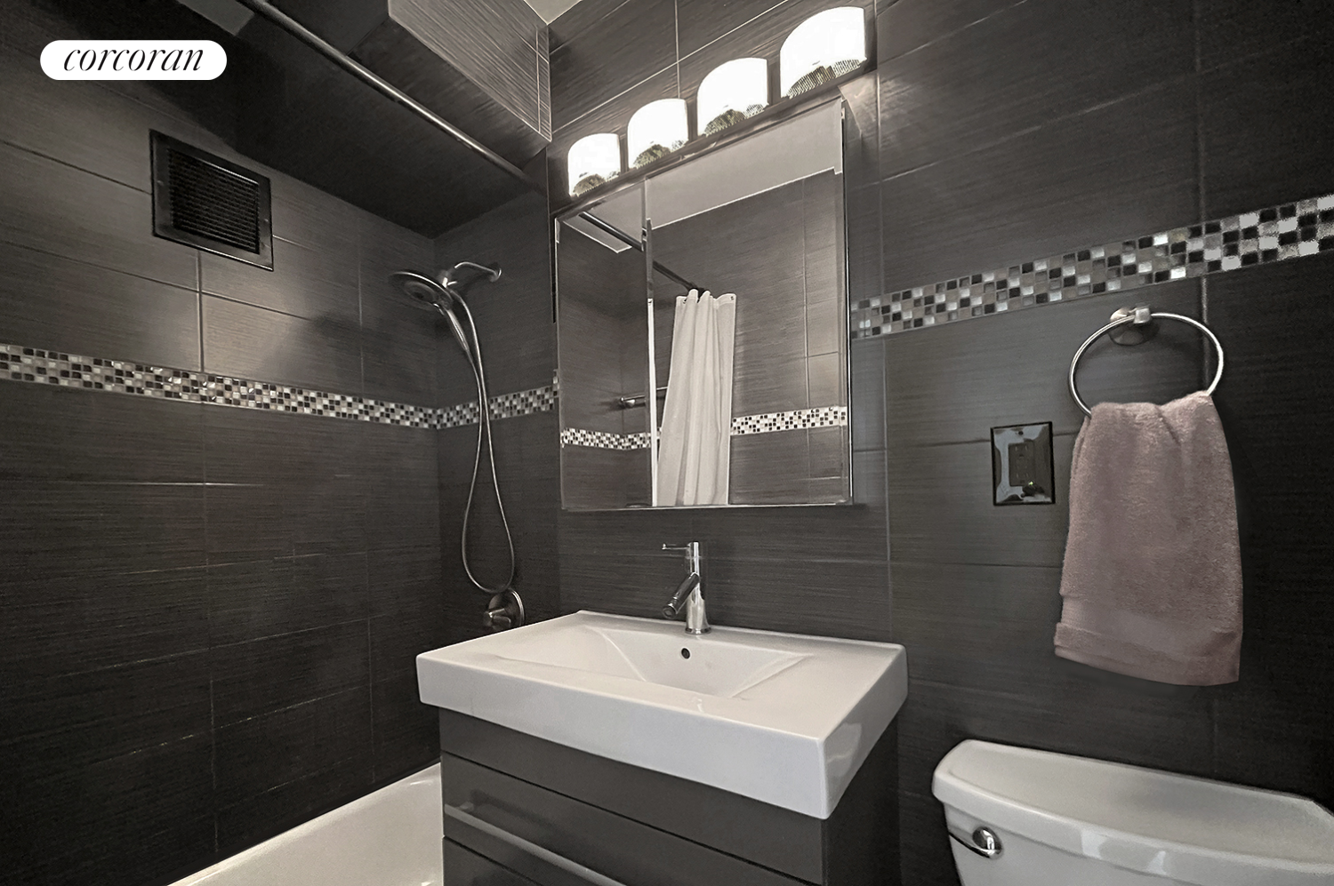 153 East 57th Street, Unit 11L Manhattan, NY 10022 - Photo 5 of 14