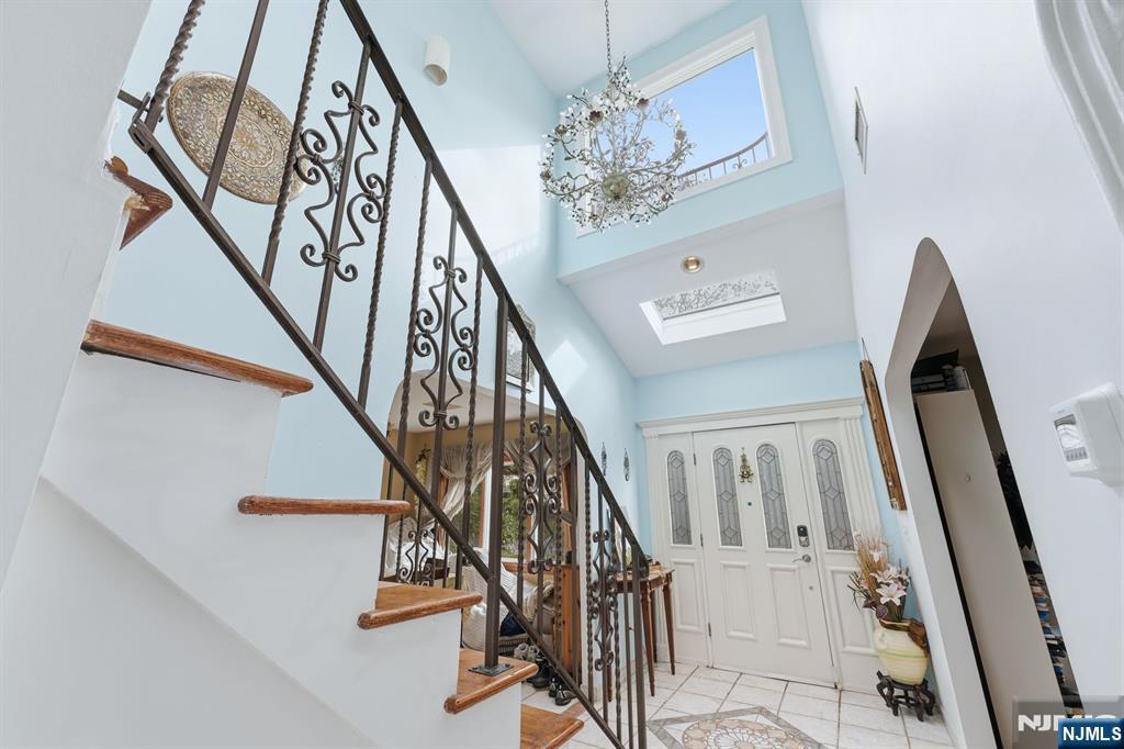 703 Stewart Street Ridgefield, NJ 07657 - Photo 4 of 38 a view of an entryway