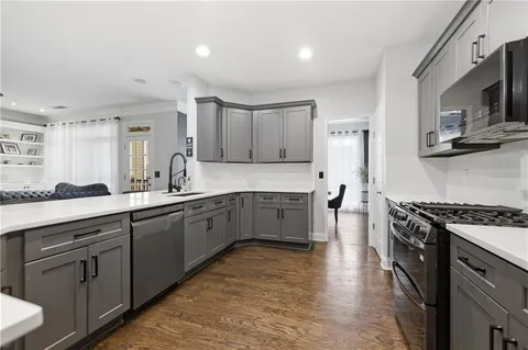 $585,000 | 2010 Liberty Lane, Roswell, GA 30075