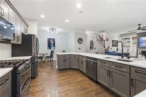 $585,000 | 2010 Liberty Lane, Roswell, GA 30075