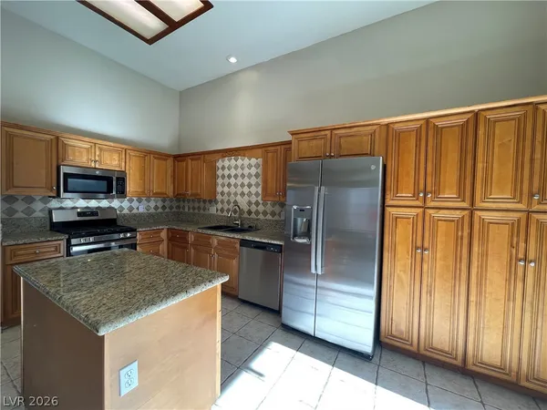 $2,000 | 985 Blossom Meadows Place, Henderson, NV 89052