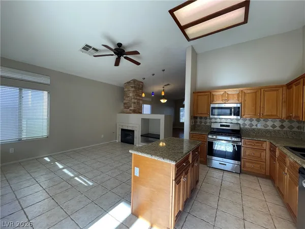 $2,000 | 985 Blossom Meadows Place, Henderson, NV 89052