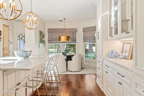 $885,000 | 144 Teche Drive, Lafayette, LA 70503