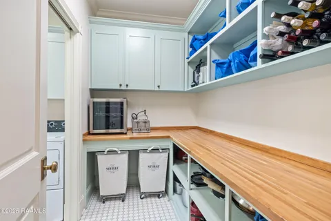 $885,000 | 144 Teche Drive, Lafayette, LA 70503