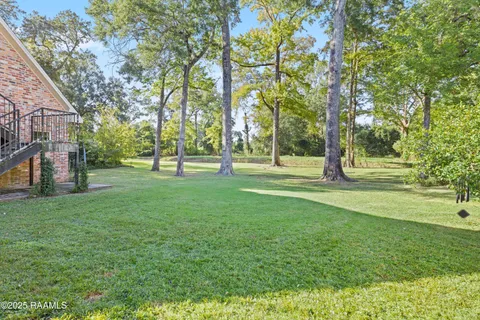$885,000 | 144 Teche Drive, Lafayette, LA 70503