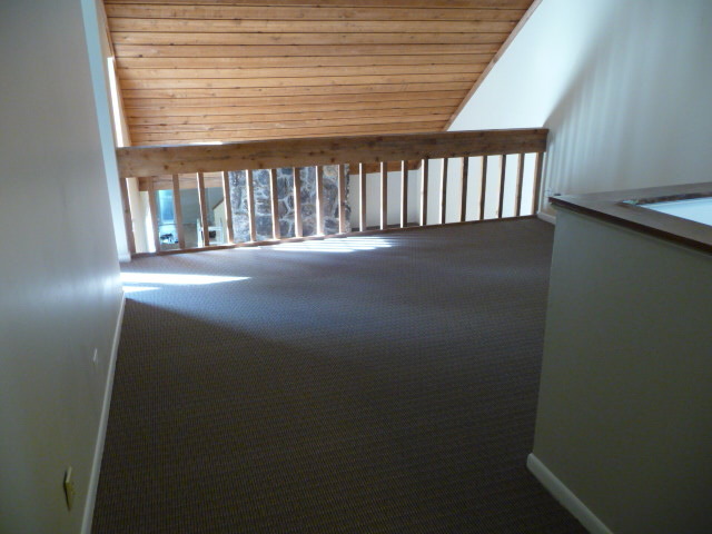 694 Chandler Road Gurnee, IL 60031 - Photo 13 of 16 a view of an empty room