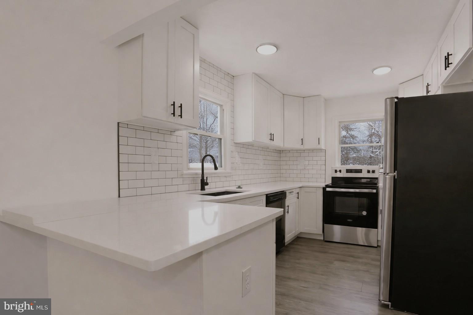 15205 Michigan Rd. Woodbridge, VA 22191 - Photo 4 of 21