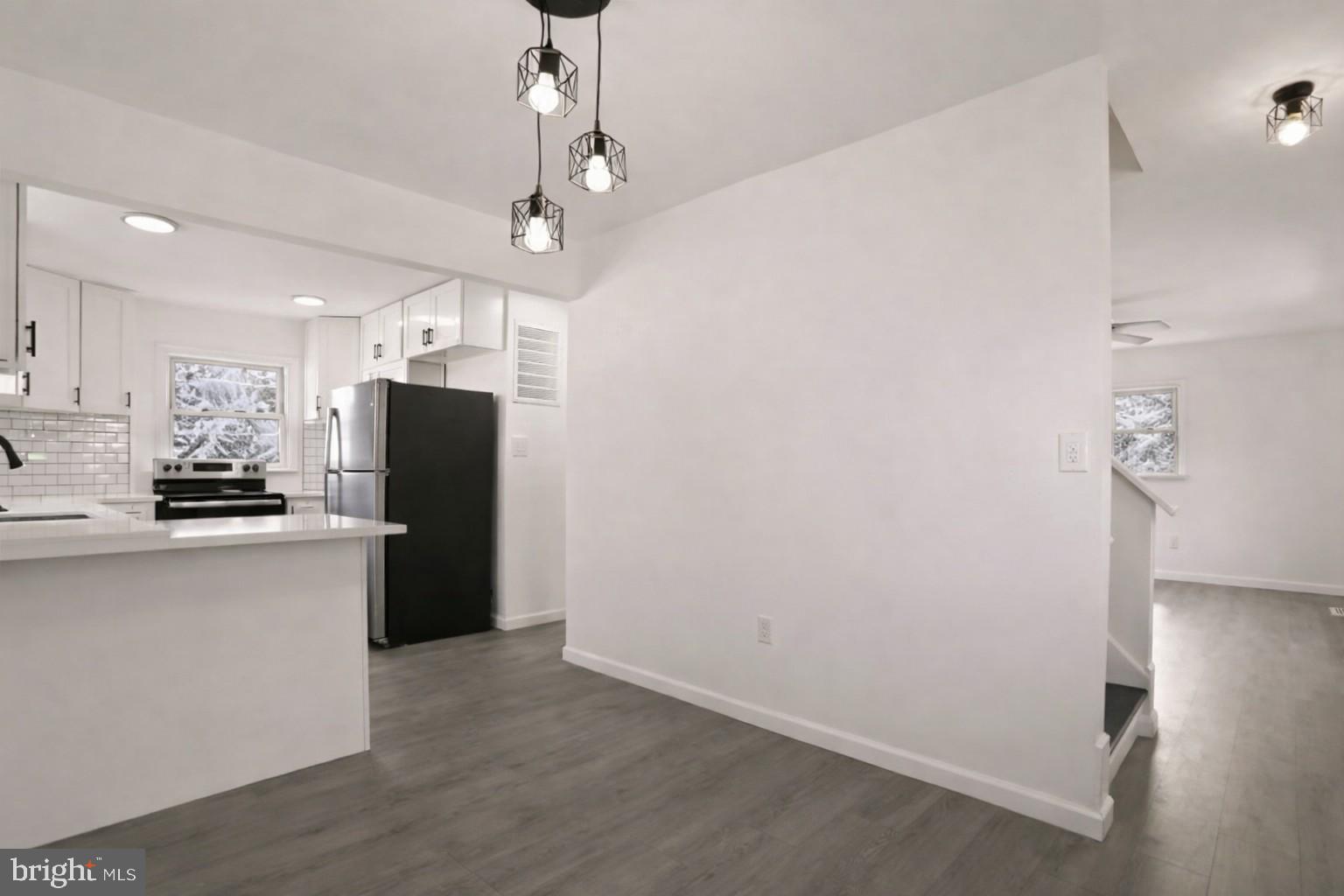 15205 Michigan Rd. Woodbridge, VA 22191 - Photo 5 of 21