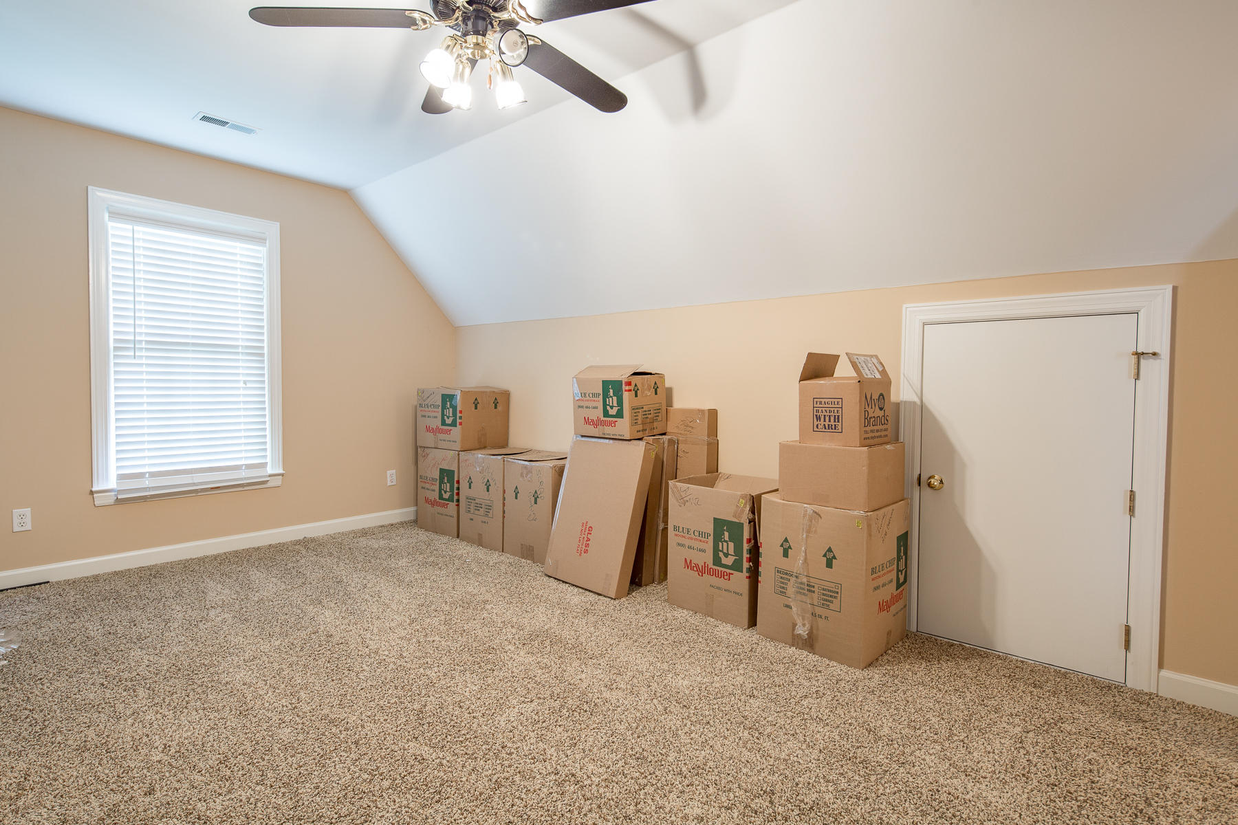 6410 Cheltenham Road South Hixson, TN 37343 - Photo 22 of 32 Bonus Room